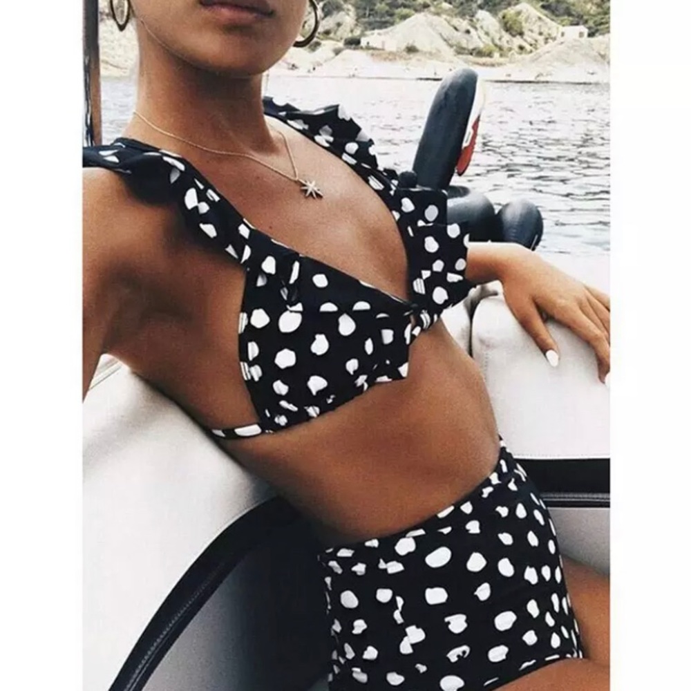 ♡ high waisted ruffle top bikini set ♡ - Picture 8 of 11